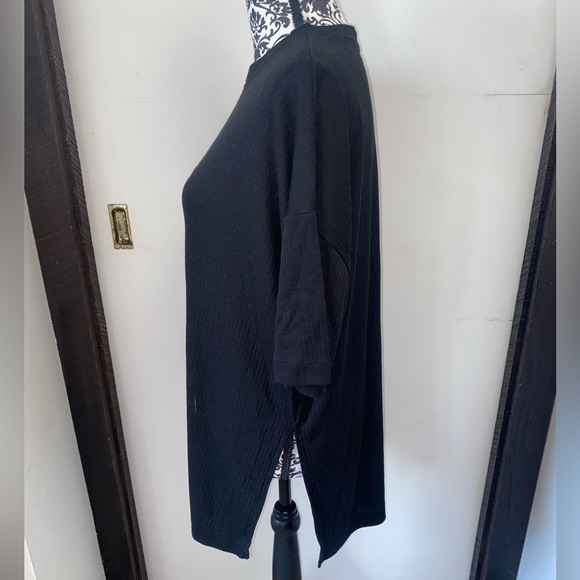 Dressed in Lala Size Medium (6-8) Black Malone Rib Oversized Short Sleeve Shirt - Picture 6 of 13